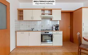 Apartma Ana